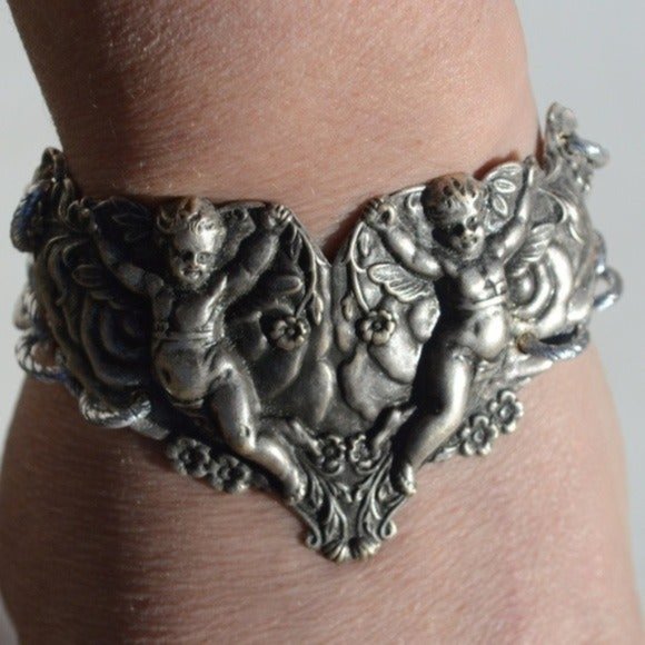 Cherub Angel Cuff Bracelet Victorian Silver Repoussé Cupid Angels Christmas Gift - Picture 3 of 12